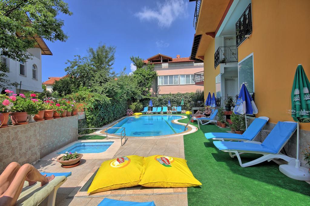 דליאן Mandalinn Hotel מראה חיצוני תמונה