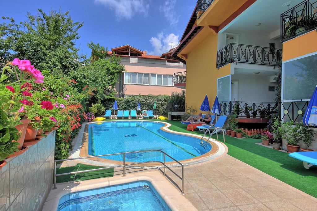 דליאן Mandalinn Hotel מראה חיצוני תמונה